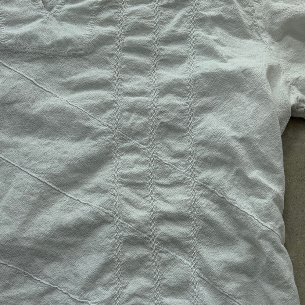 Elegant White Women's Blouse - Picture 2 of 4